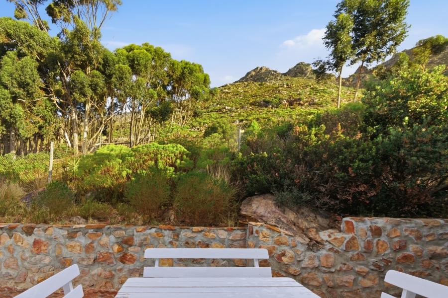 7 Bedroom Property for Sale in Mountainside Western Cape